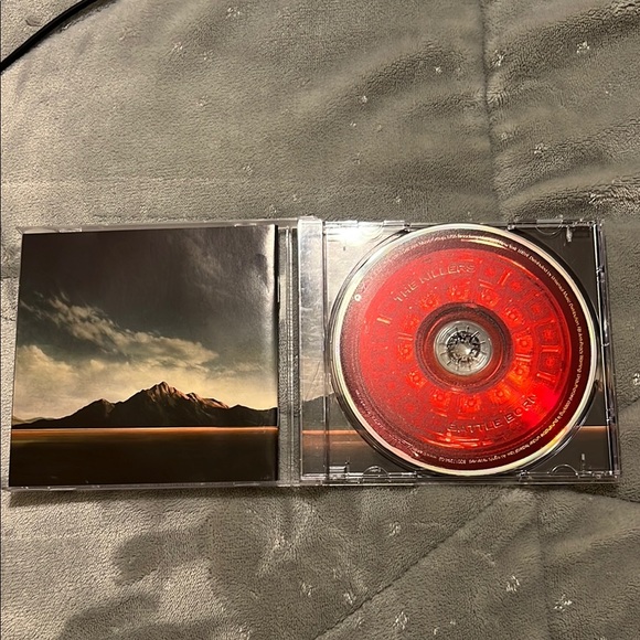 The Killers Battle born CD in Black and Red - Picture 2 of 6